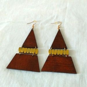 "Natural Beauty" earrings by Natural Girls Rock